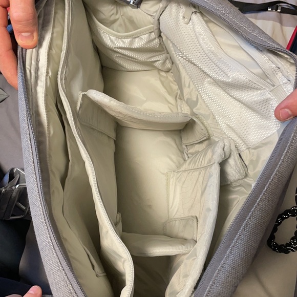 Incase Messenger/Camera Bag - Picture 5 of 5